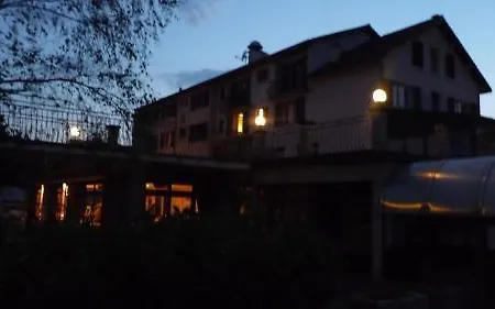 Отель Logis La Rose Des Vents 3*