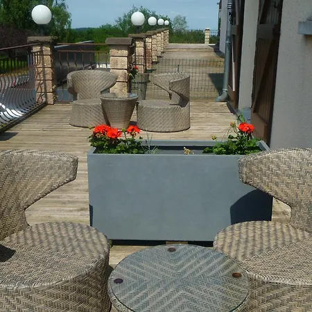 Отель Logis La Rose Des Vents