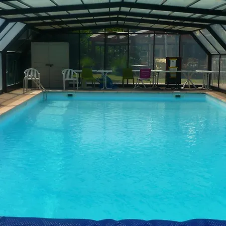 Отель Logis La Rose Des Vents 3*