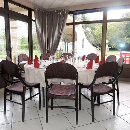 Отель Logis La Rose Des Vents 3*