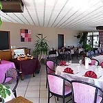 Logis La Rose Des Vents 3*
