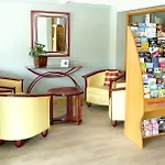 Hotel Logis La Rose Des Vents 3*