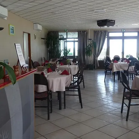 Logis La Rose Des Vents 3* Volvic