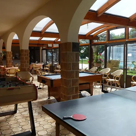 Logis La Rose Des Vents 3*