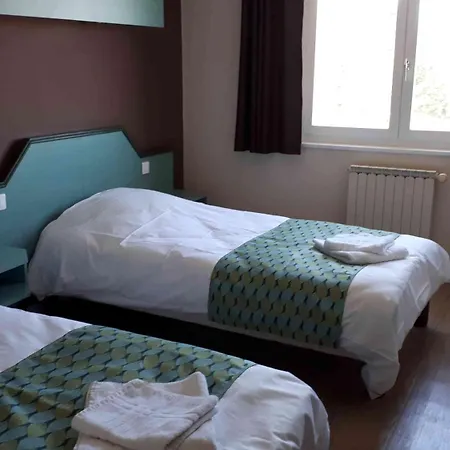 Otel Logis La Rose Des Vents Volvic