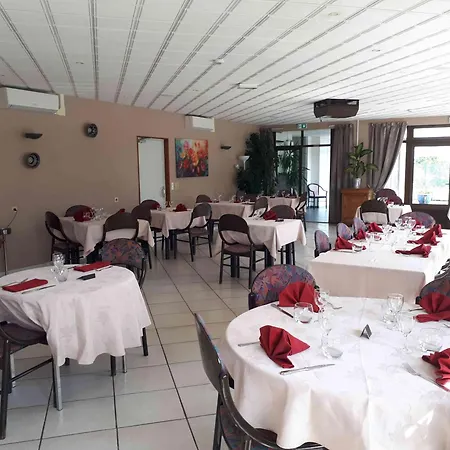 Logis La Rose Des Vents 3* Volvic