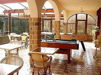 Hotel Logis La Rose Des Vents 3*