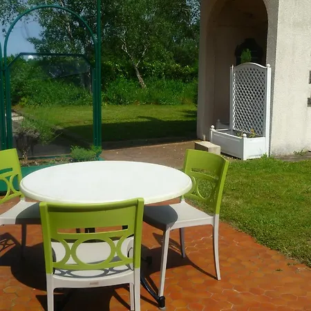 Hotel Logis La Rose Des Vents Volvic