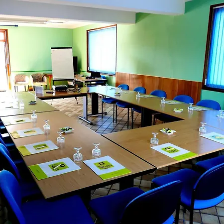 Logis La Rose Des Vents 3* Volvic