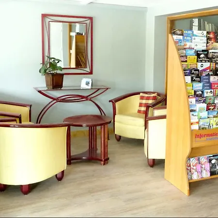 Hotel Logis La Rose Des Vents 3*