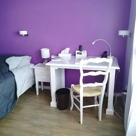 Hotel Logis La Rose Des Vents Volvic