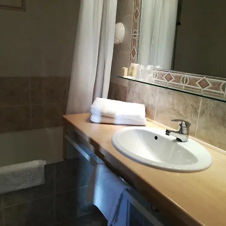 Logis La Rose Des Vents Volvic