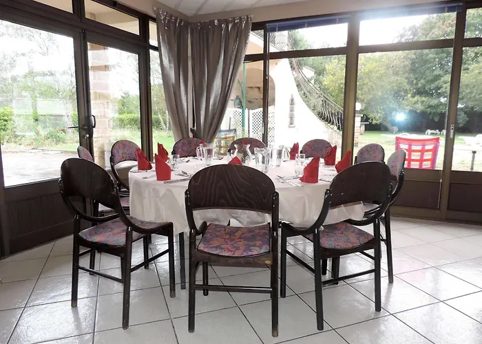 Отель Logis La Rose Des Vents 3*