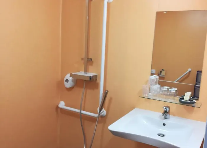 Отель Logis La Rose Des Vents 3*